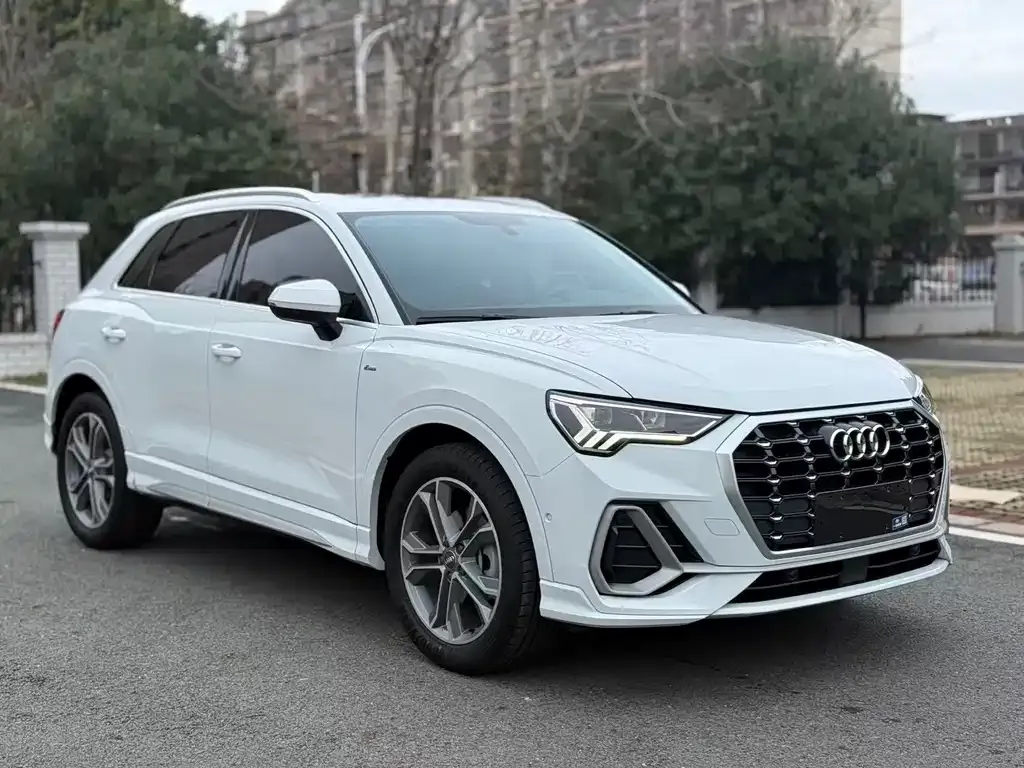 Audi Q3 — фото 6