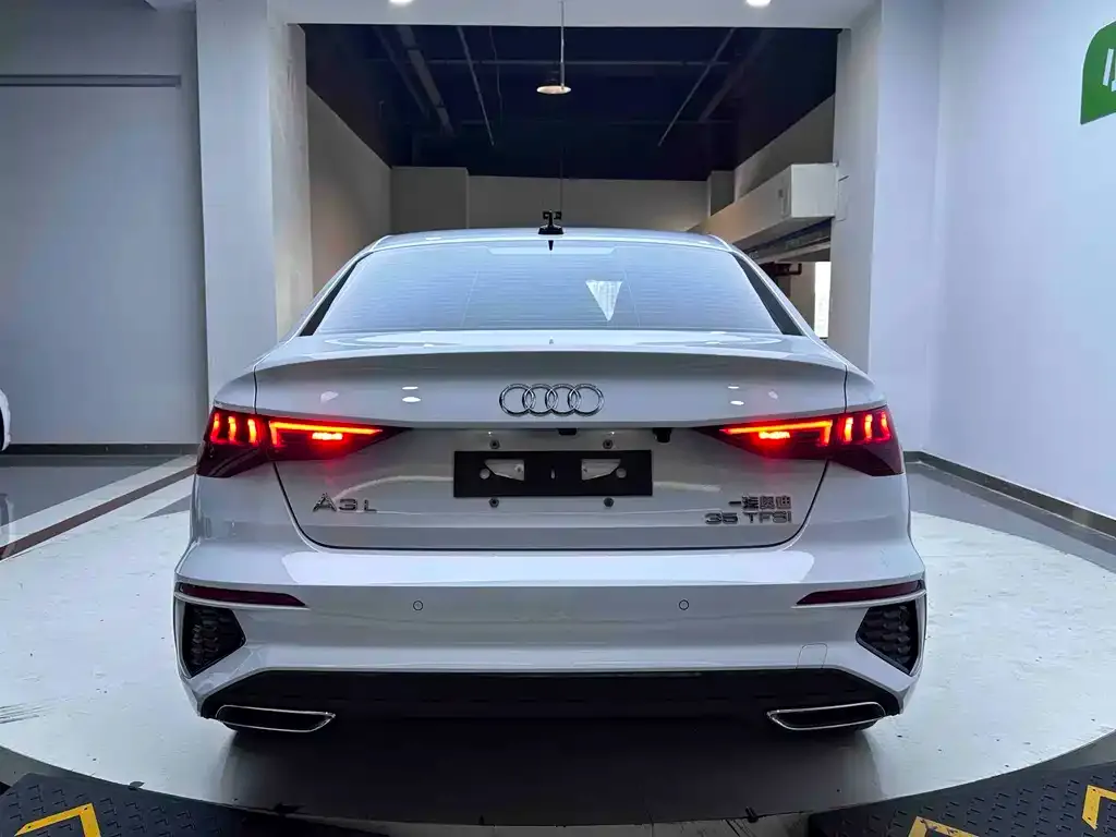 Audi A3 — фото 8