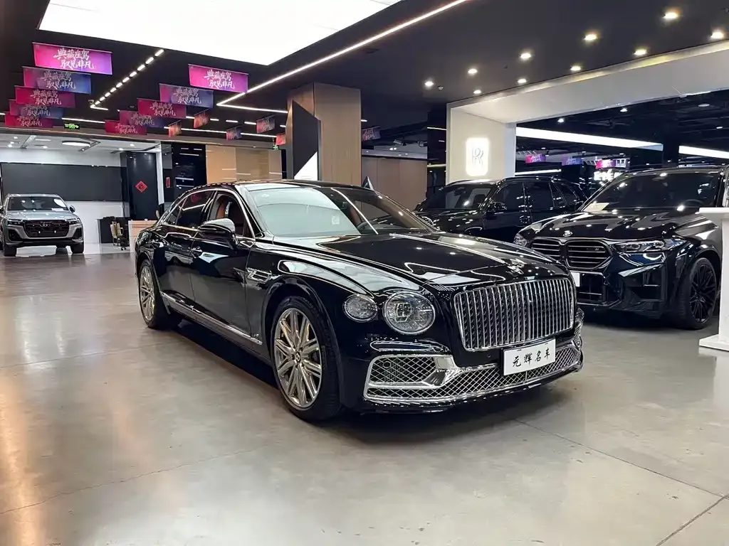 Bentley Flying Spur — фото 7