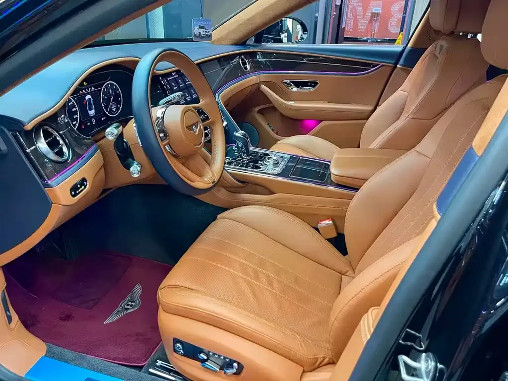 Bentley Flying Spur — фото 6