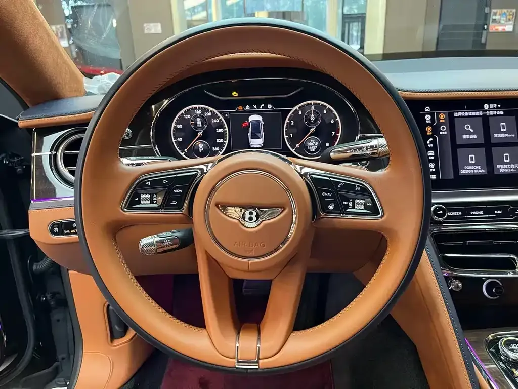 Bentley Flying Spur — фото 8