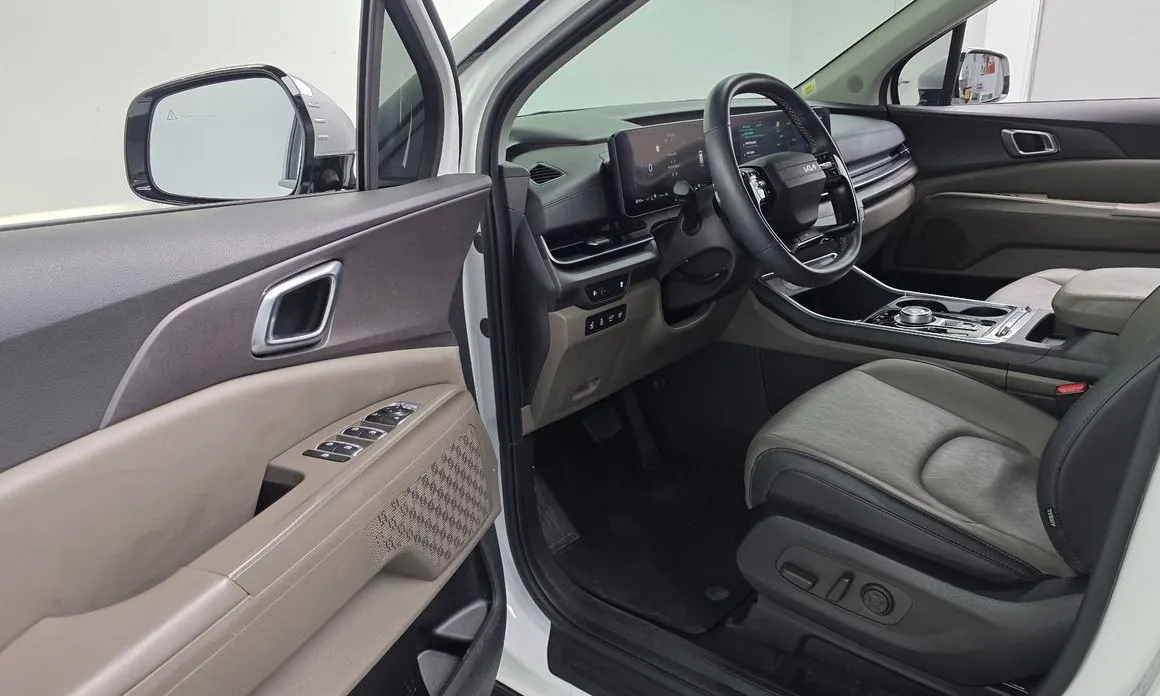 Kia Carnival — фото 5