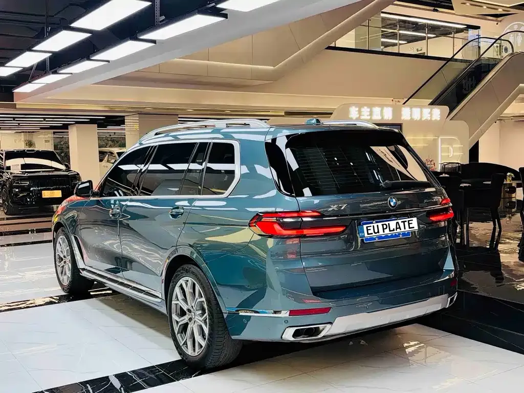 BMW X7 — фото 8