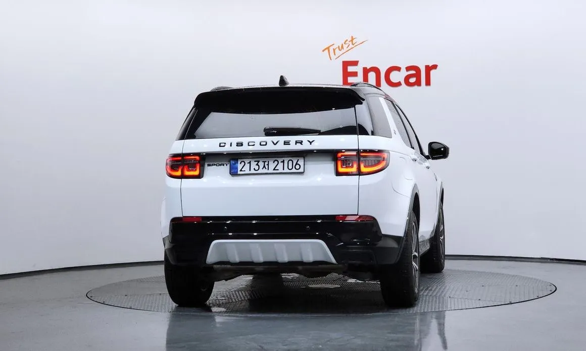 Land Rover Discovery Sport — фото 2