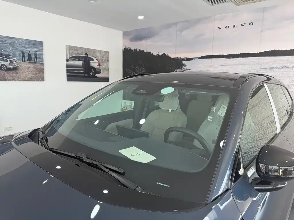 Volvo XC70 Plug-in Hybrid 2026 из CN, фото 3
