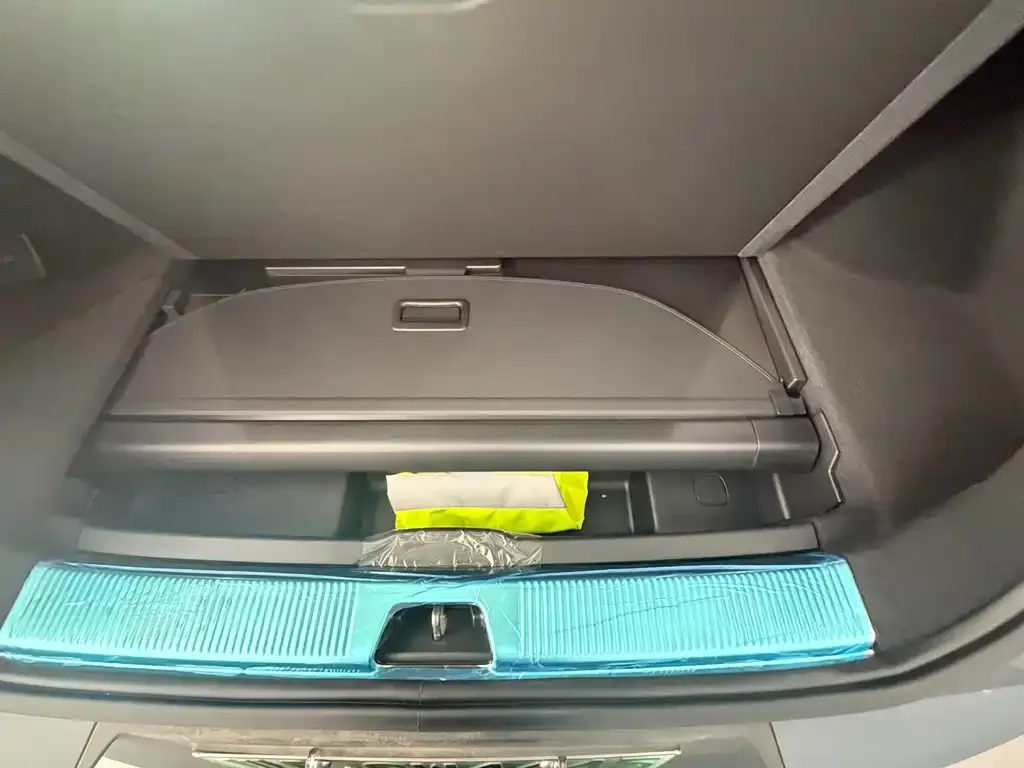 Volvo XC70 Plug-in Hybrid 2026 из CN, фото 2