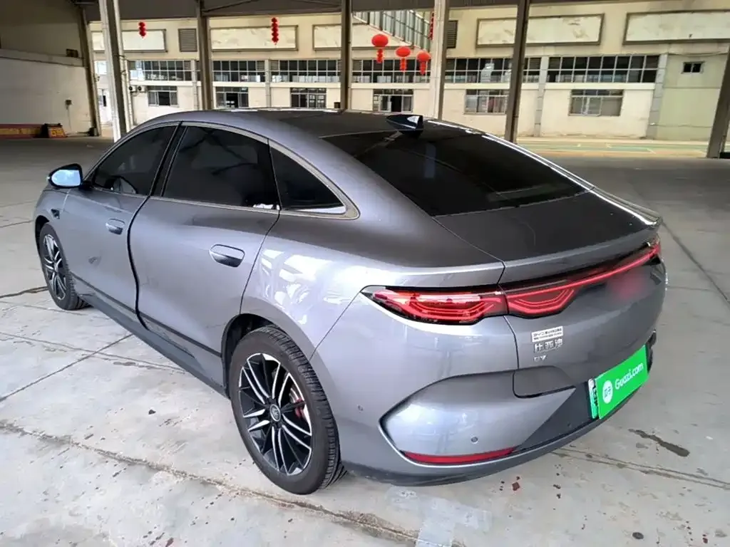 BYD Qin L — фото 10