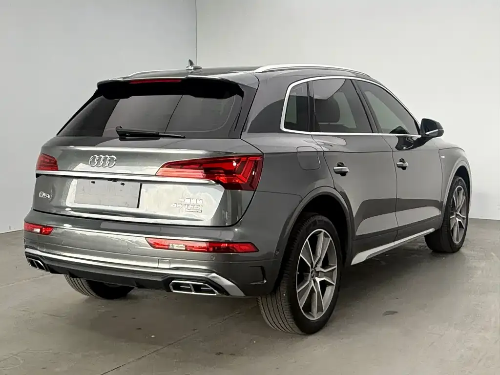 Audi Q5L — фото 2