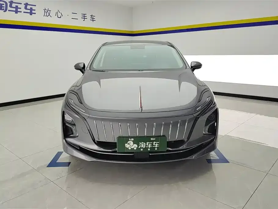Hongqi E-QM5 — фото 3