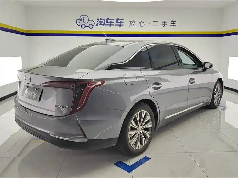 Hongqi E-QM5 — фото 7