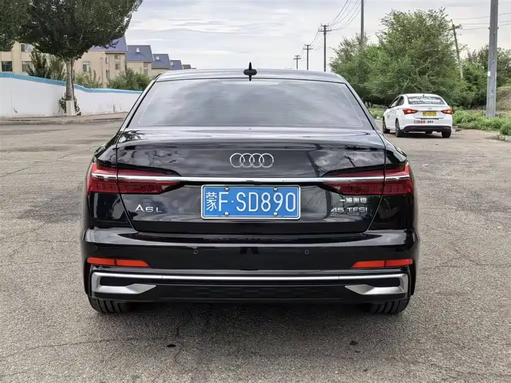 Audi A6L — фото 6