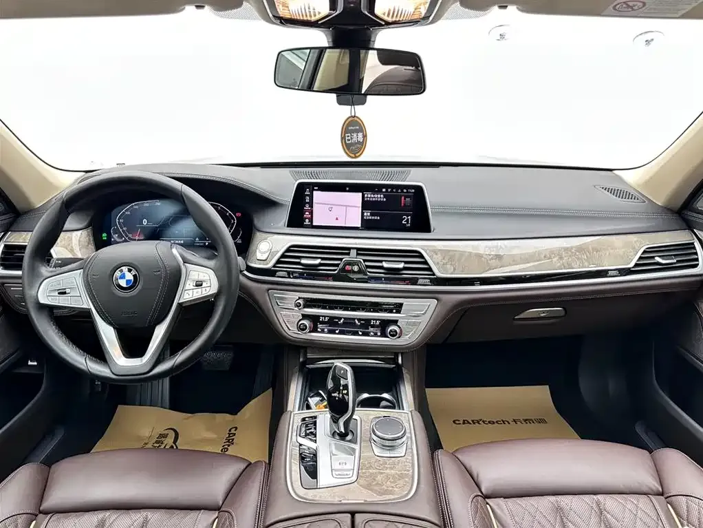 BMW 7 Series — фото 4