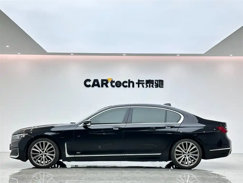 BMW 7 Series — фото 3