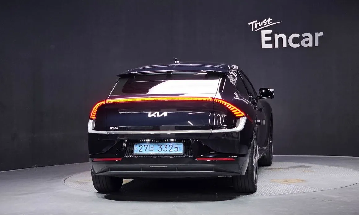 Kia EV6 — фото 9