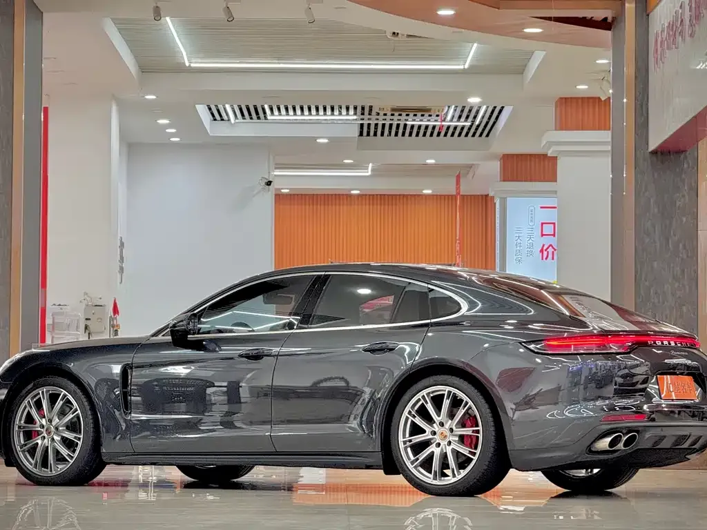 Porsche Panamera — фото 10