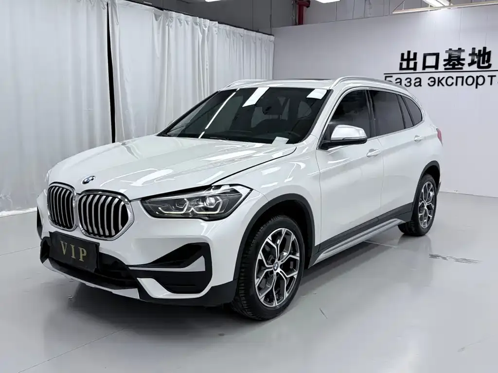 BMW X1 — фото 1