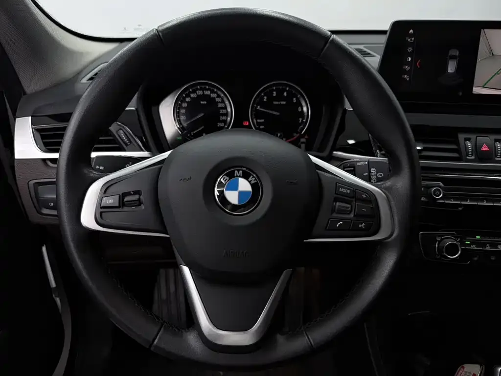 BMW X1 — фото 3