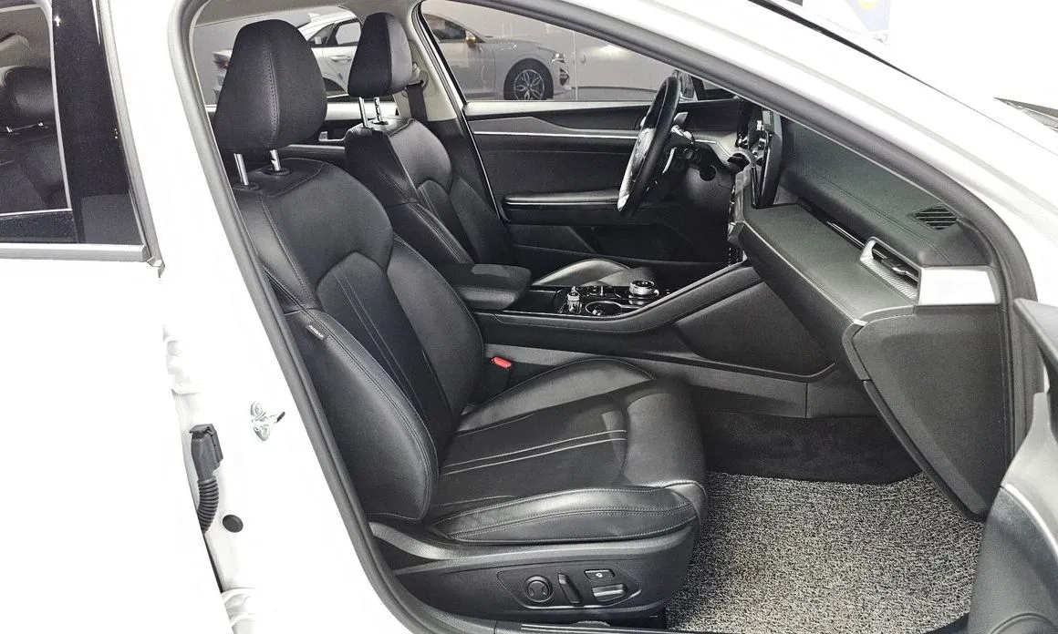 Kia K5 2023 из KR, фото 2