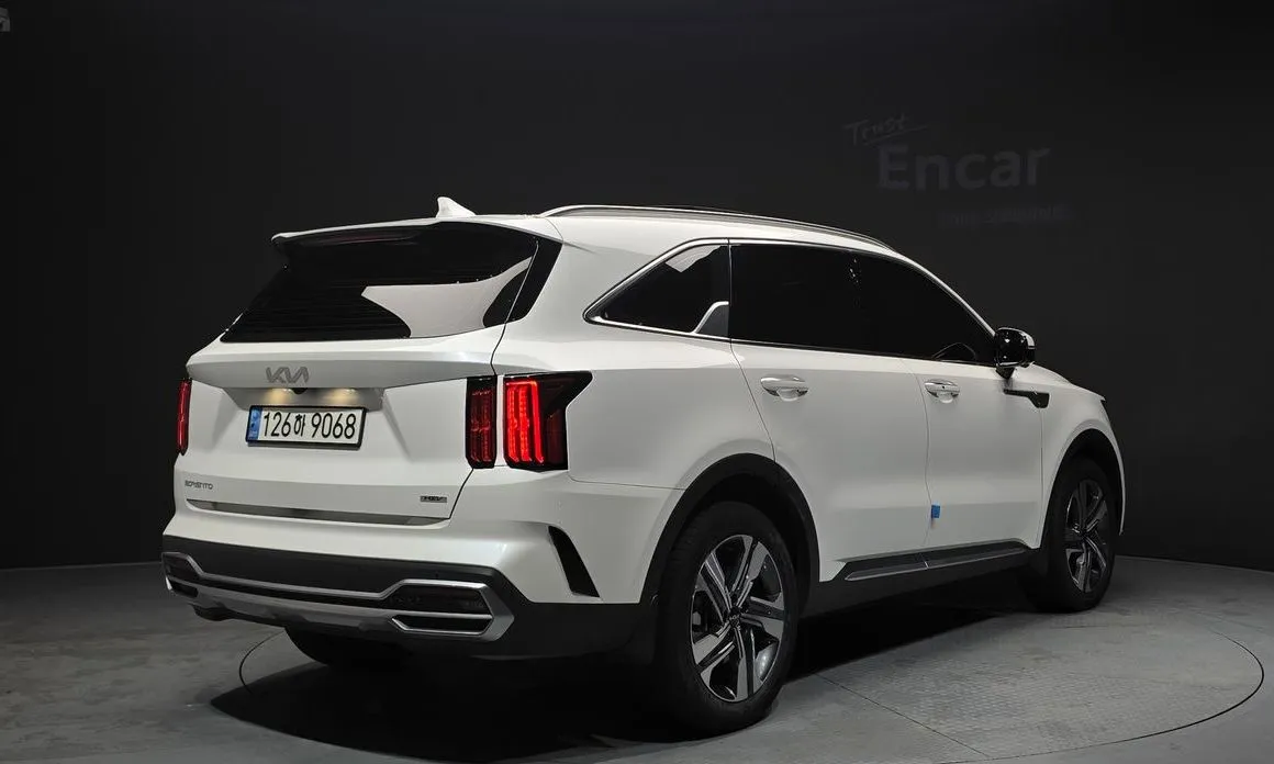 Kia Sorento — фото 6