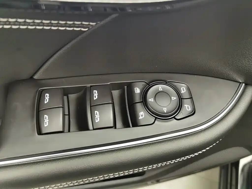 Buick Envision Plus — фото 10