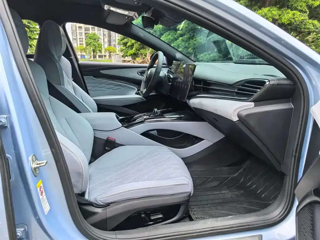 BYD Seal — фото 4