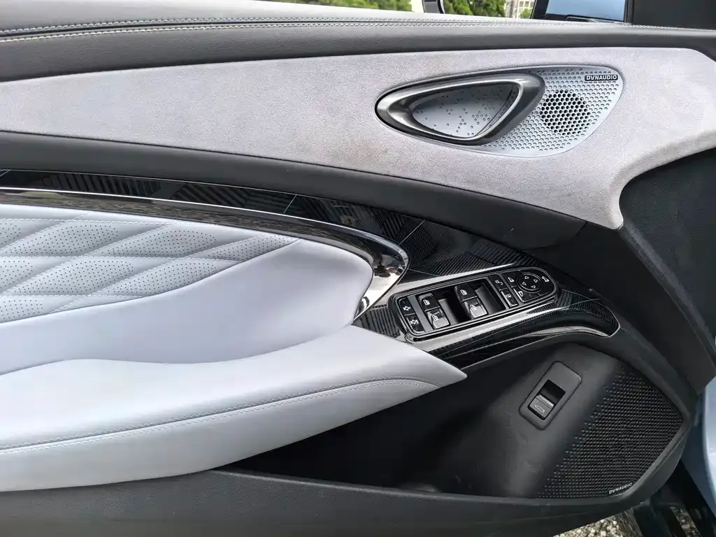 BYD Seal — фото 3