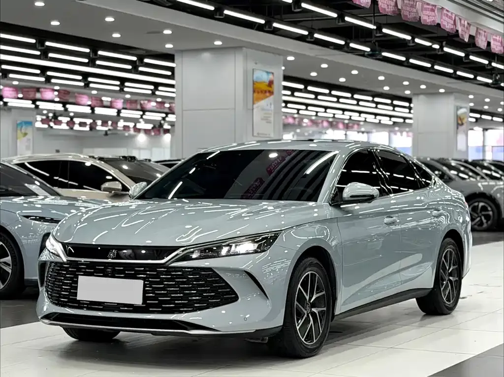 BYD Qin L — фото 1