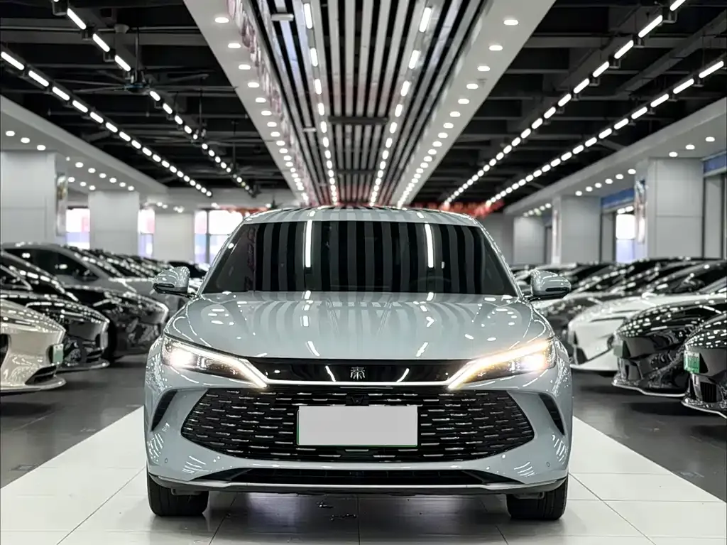 BYD Qin L — фото 7