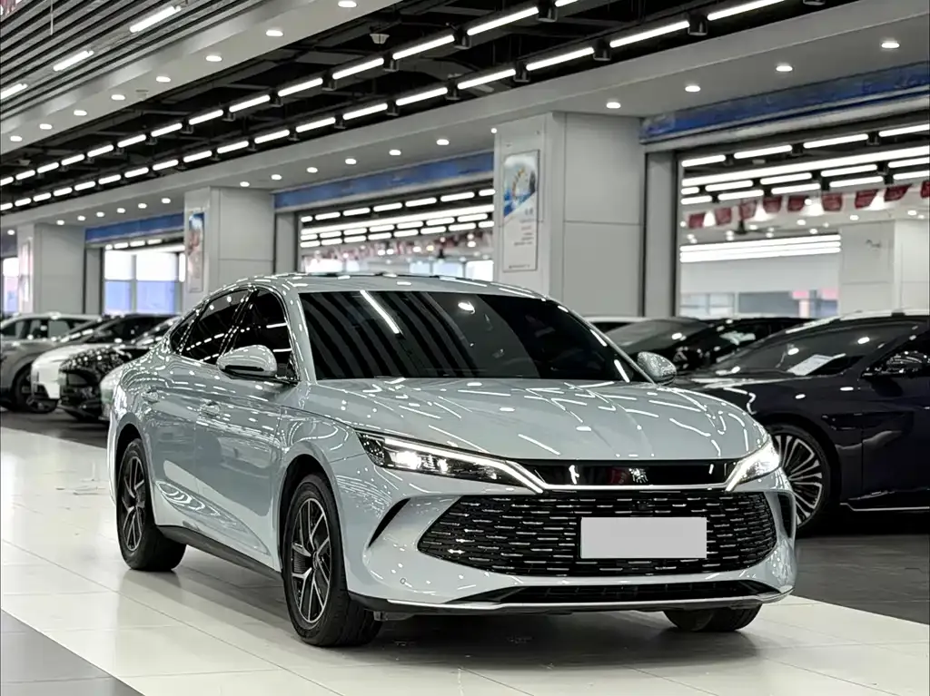 BYD Qin L — фото 10