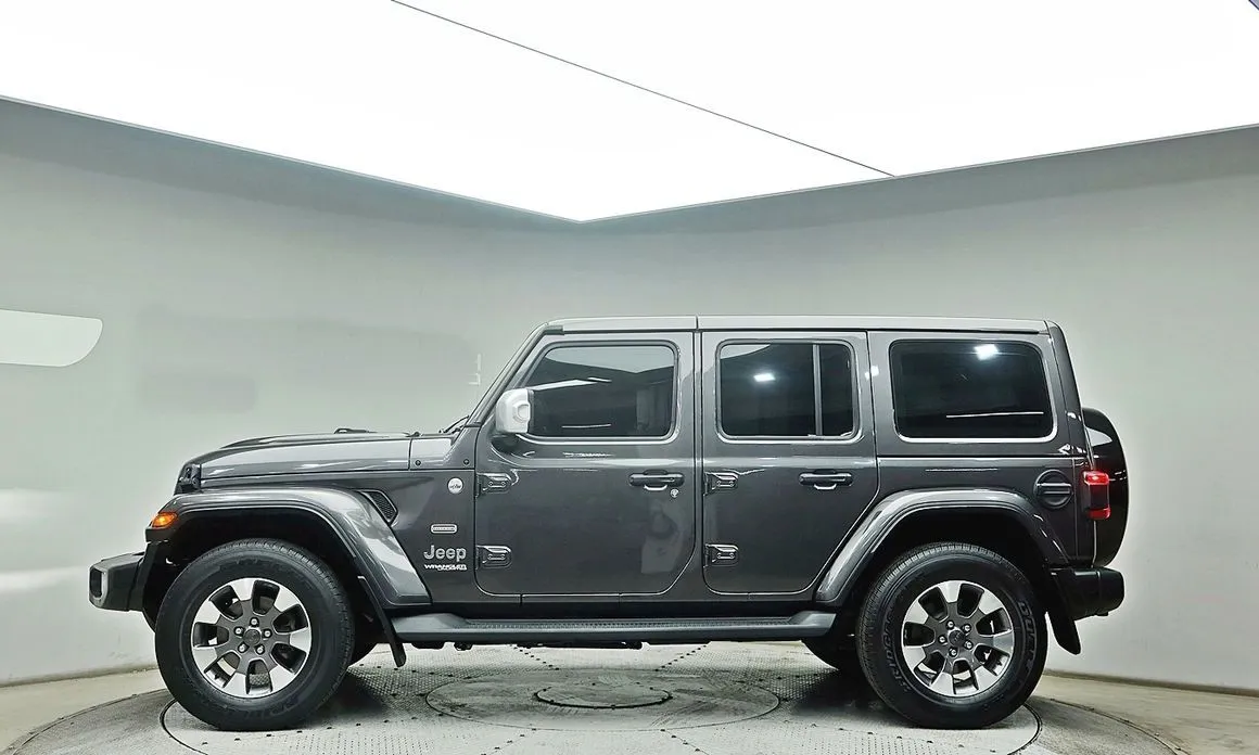 Jeep Wrangler — фото 5