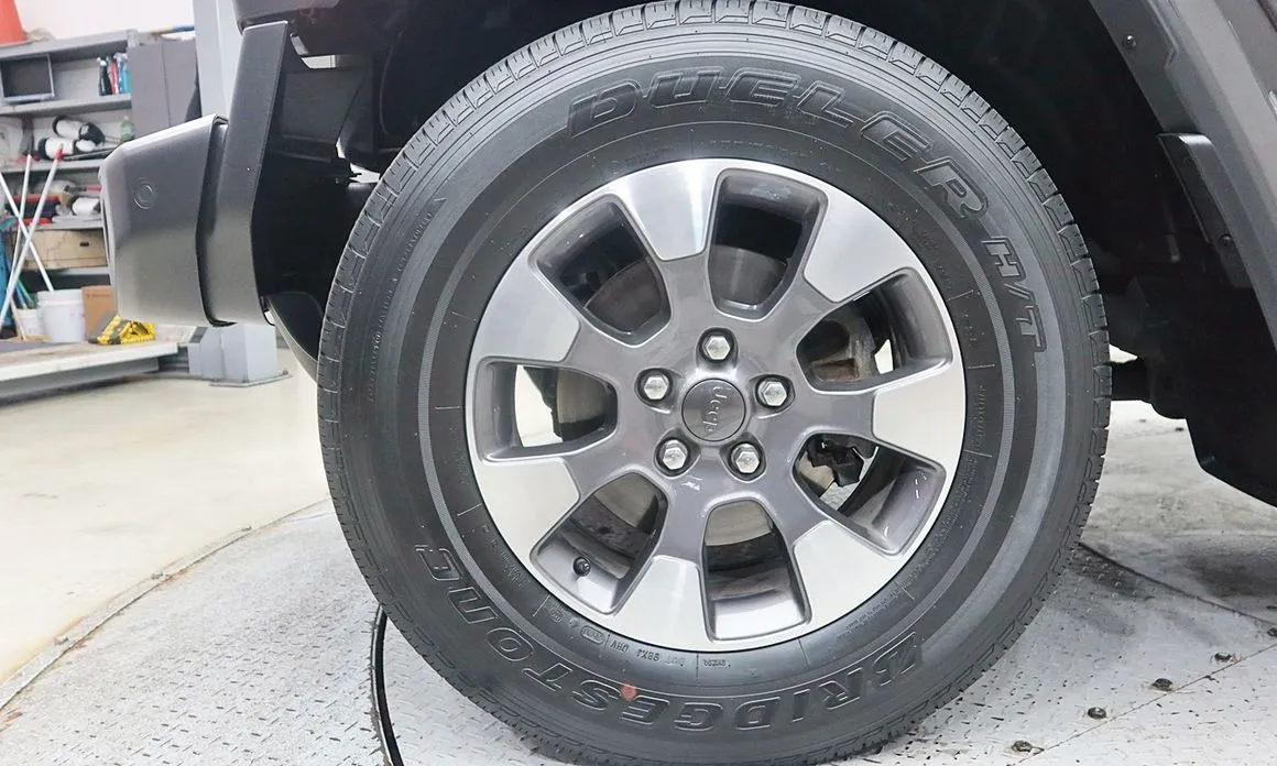 Jeep Wrangler — фото 2