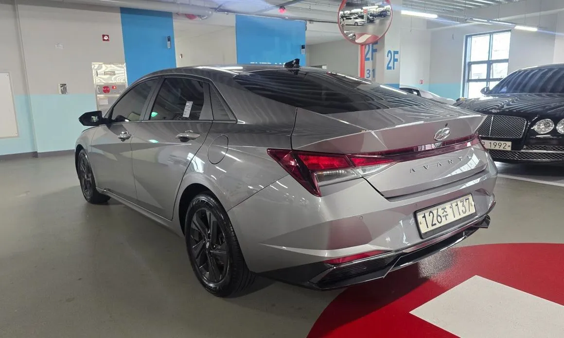 Hyundai AVANTE 2021 из KR, фото 4