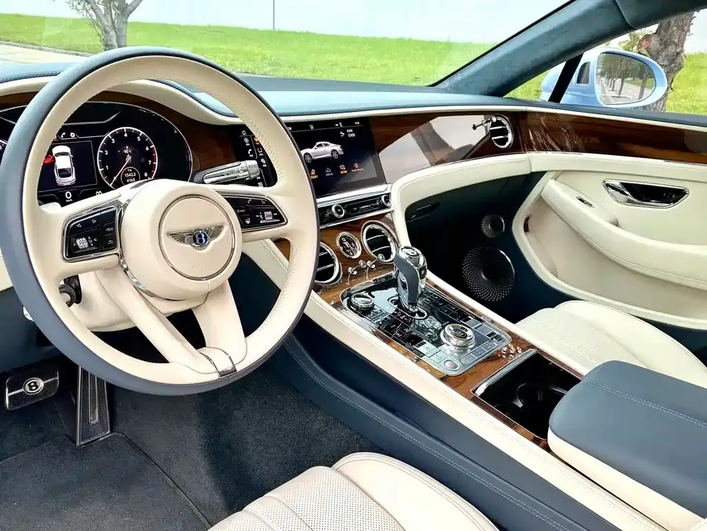 Bentley Continental — фото 5