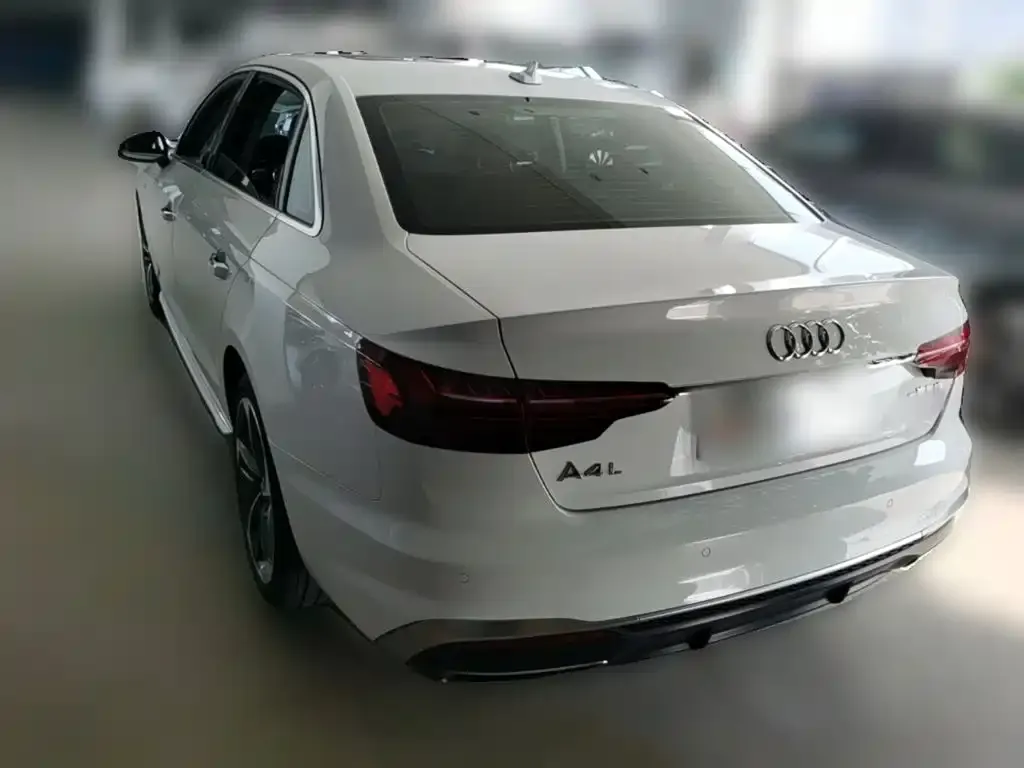 Audi A4L — фото 6