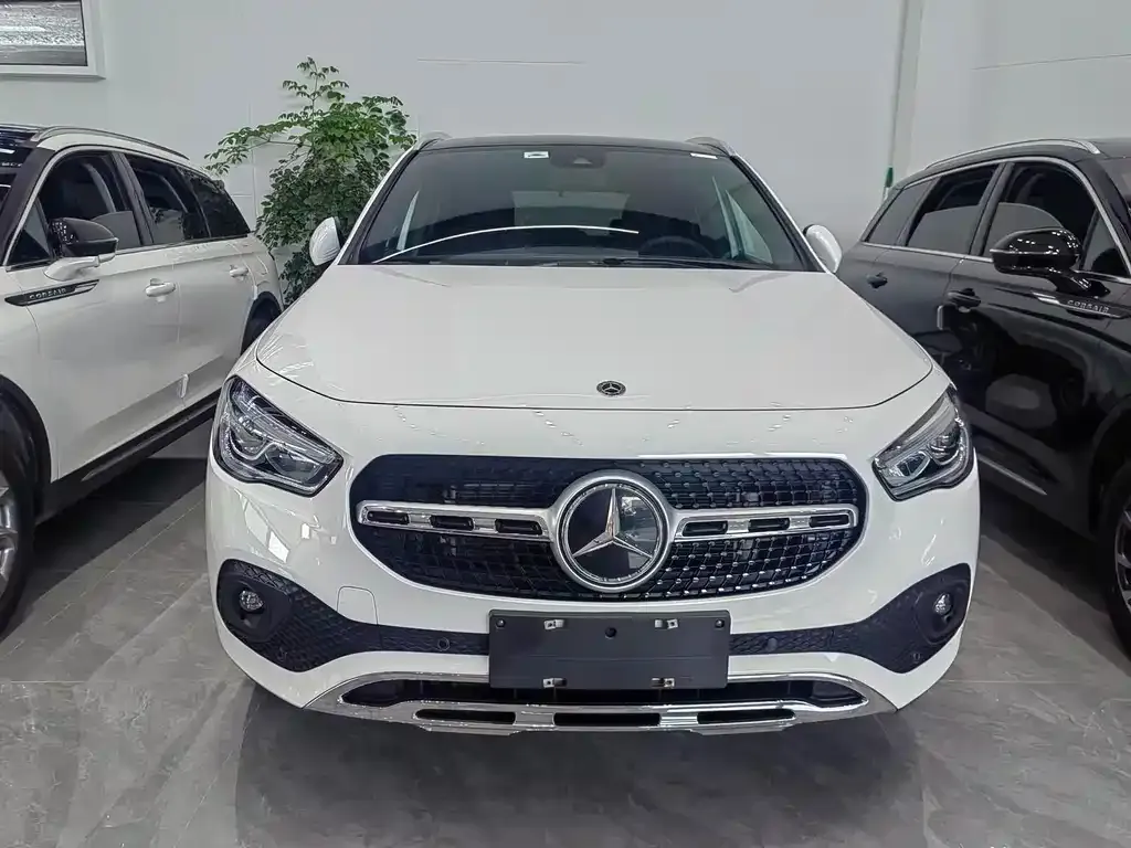 Mercedes-Benz GLA — фото 7