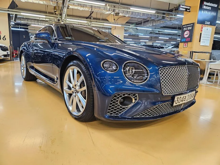 Bentley Continental — фото 1