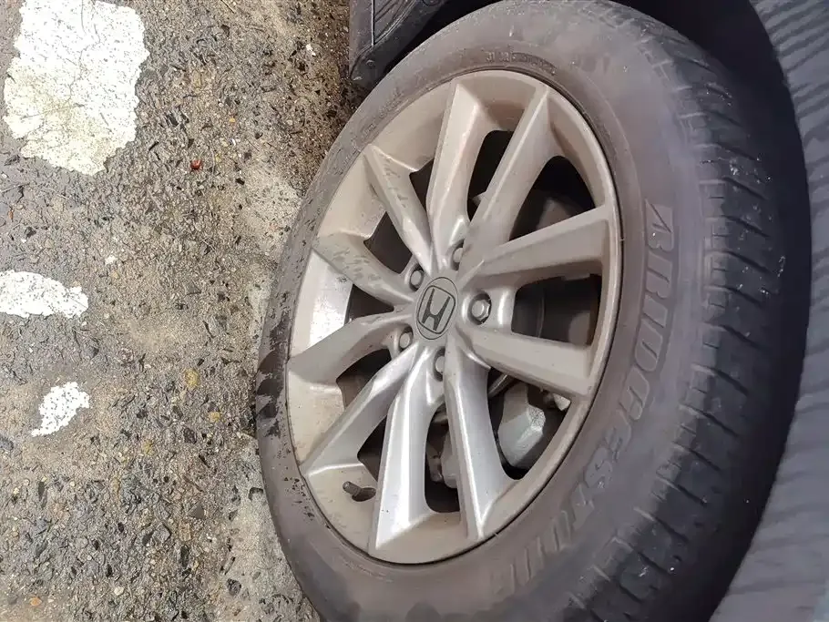 Honda Accord — фото 10