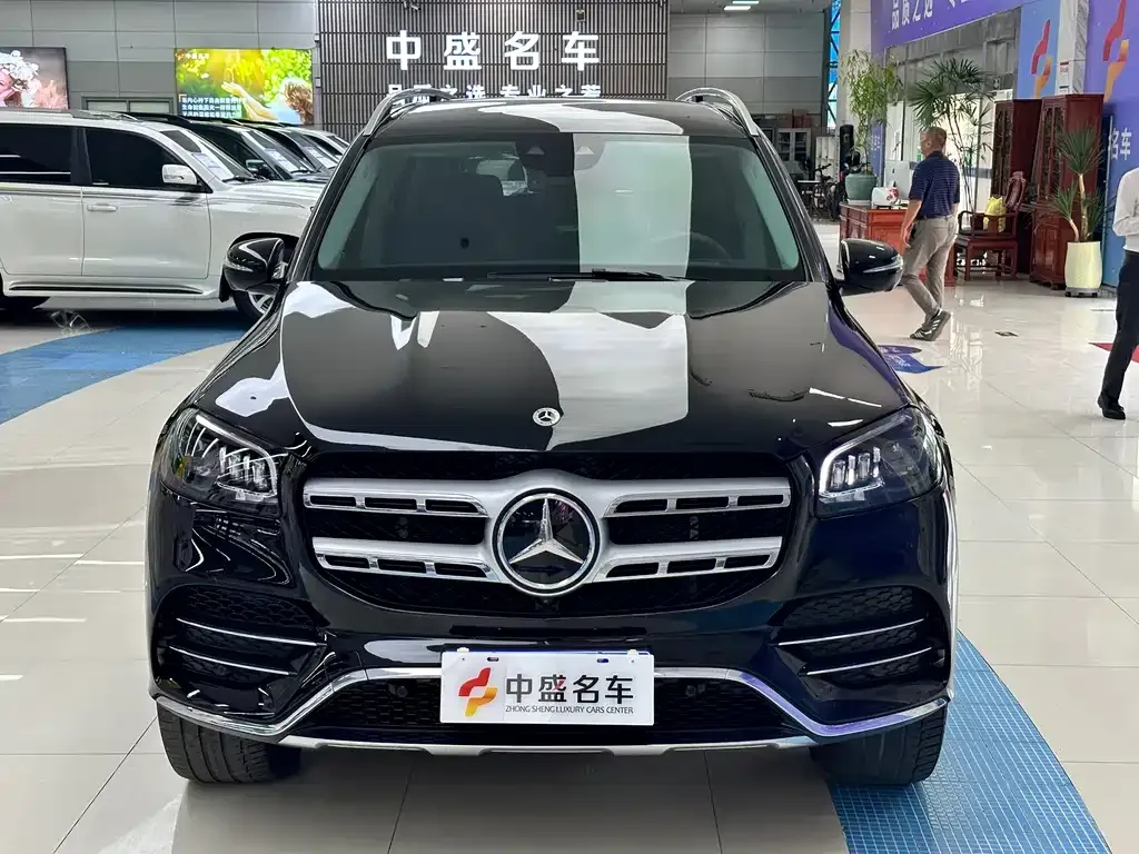 Mercedes-Benz GLS — фото 6
