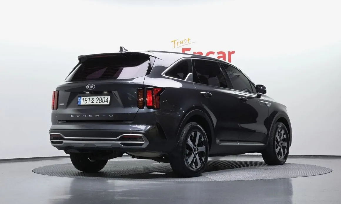 Kia Sorento — фото 5