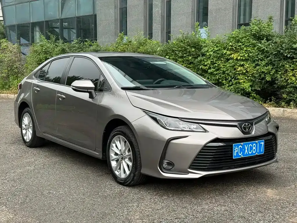 Toyota Corolla — фото 6
