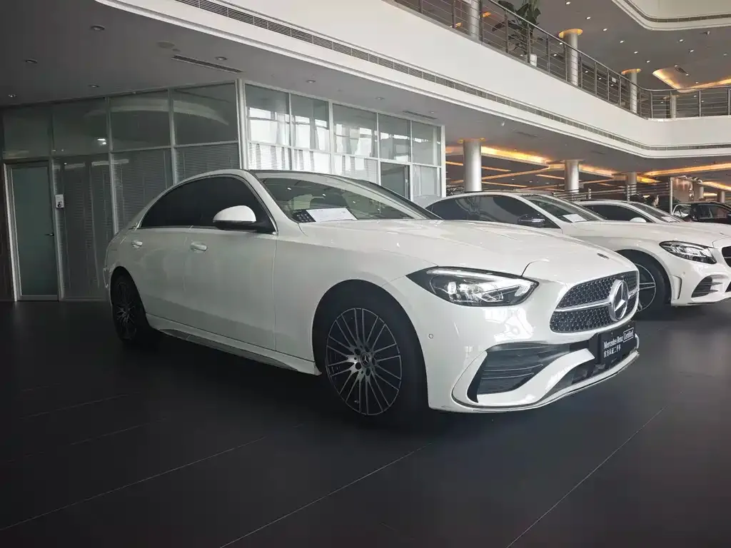 Mercedes-Benz C-Class — фото 10