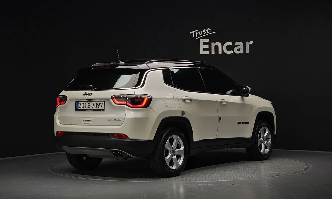 Jeep Compass 2021 из KR, фото 4