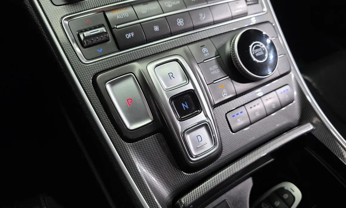 Hyundai Santafe — фото 8