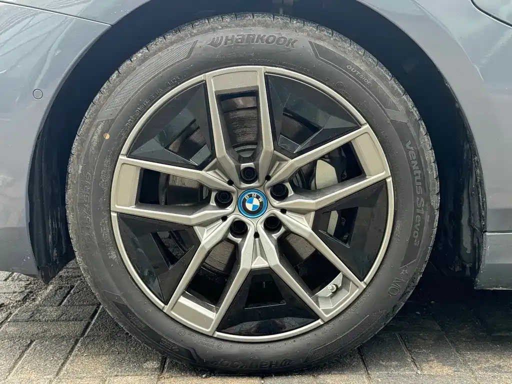BMW i5 2024 из CN, фото 5
