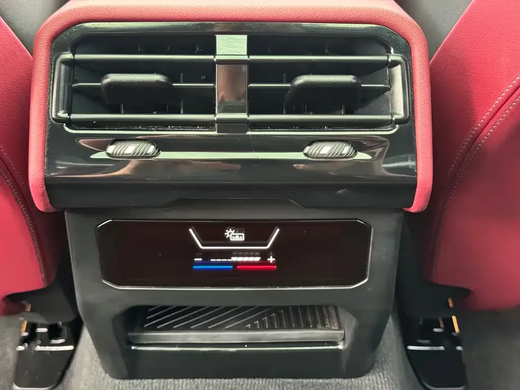 BMW i5 2024 из CN, фото 2