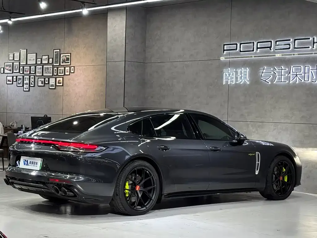 Porsche Panamera Hybrid — фото 9