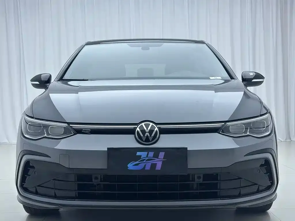 Volkswagen Golf — фото 10