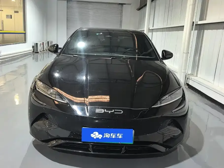 BYD Seal — фото 9