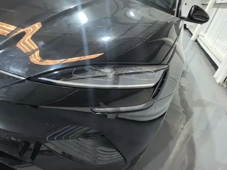 BYD Seal — фото 3