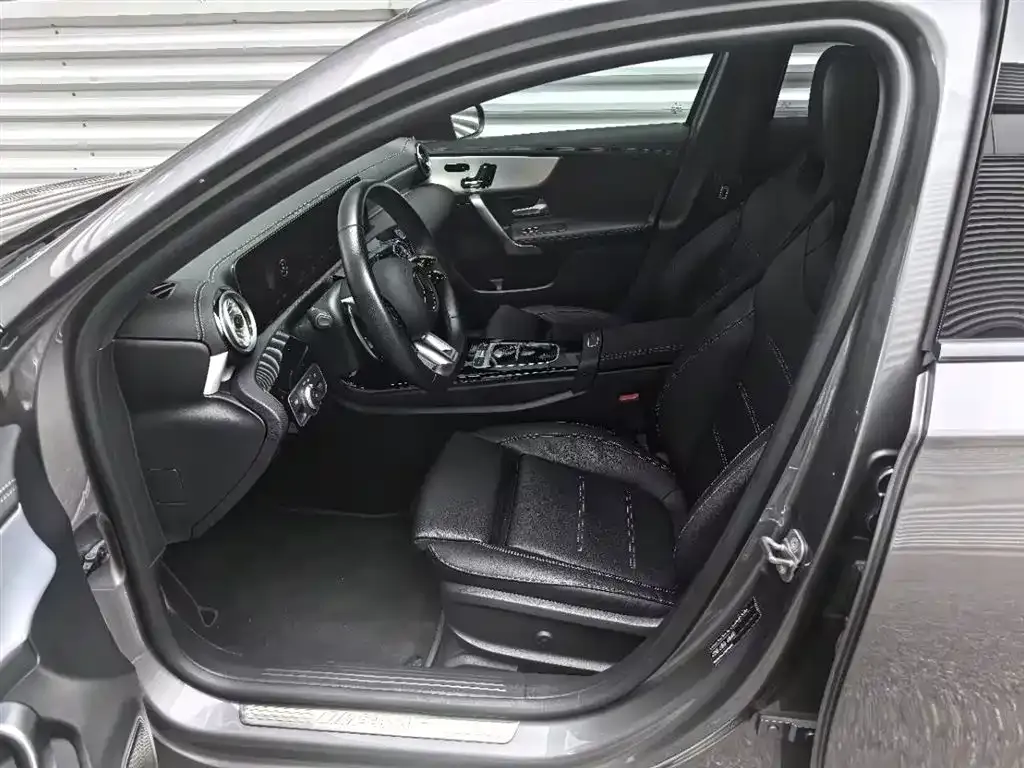 Mercedes-Benz A-Class AMG (Import) — фото 2
